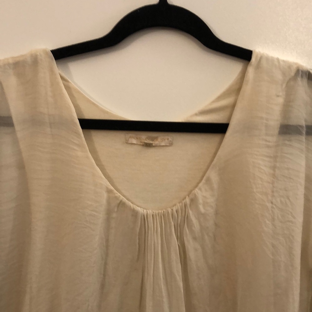 Pure silk poet blouse with lace insert and abalone buttons - Picture 2 of 15